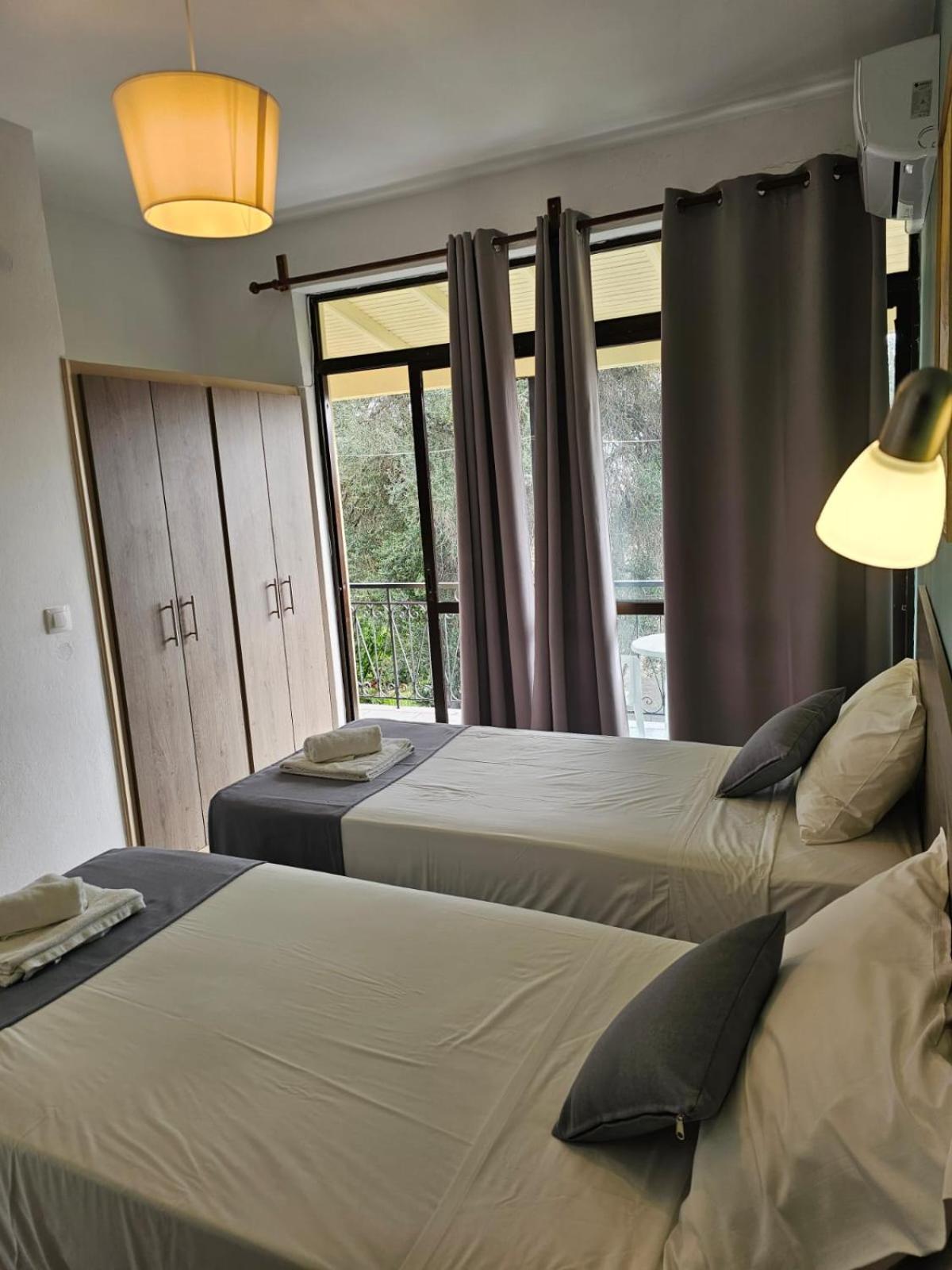 شقة Gardelis Gardens بينيتسيس الغرفة الصورة